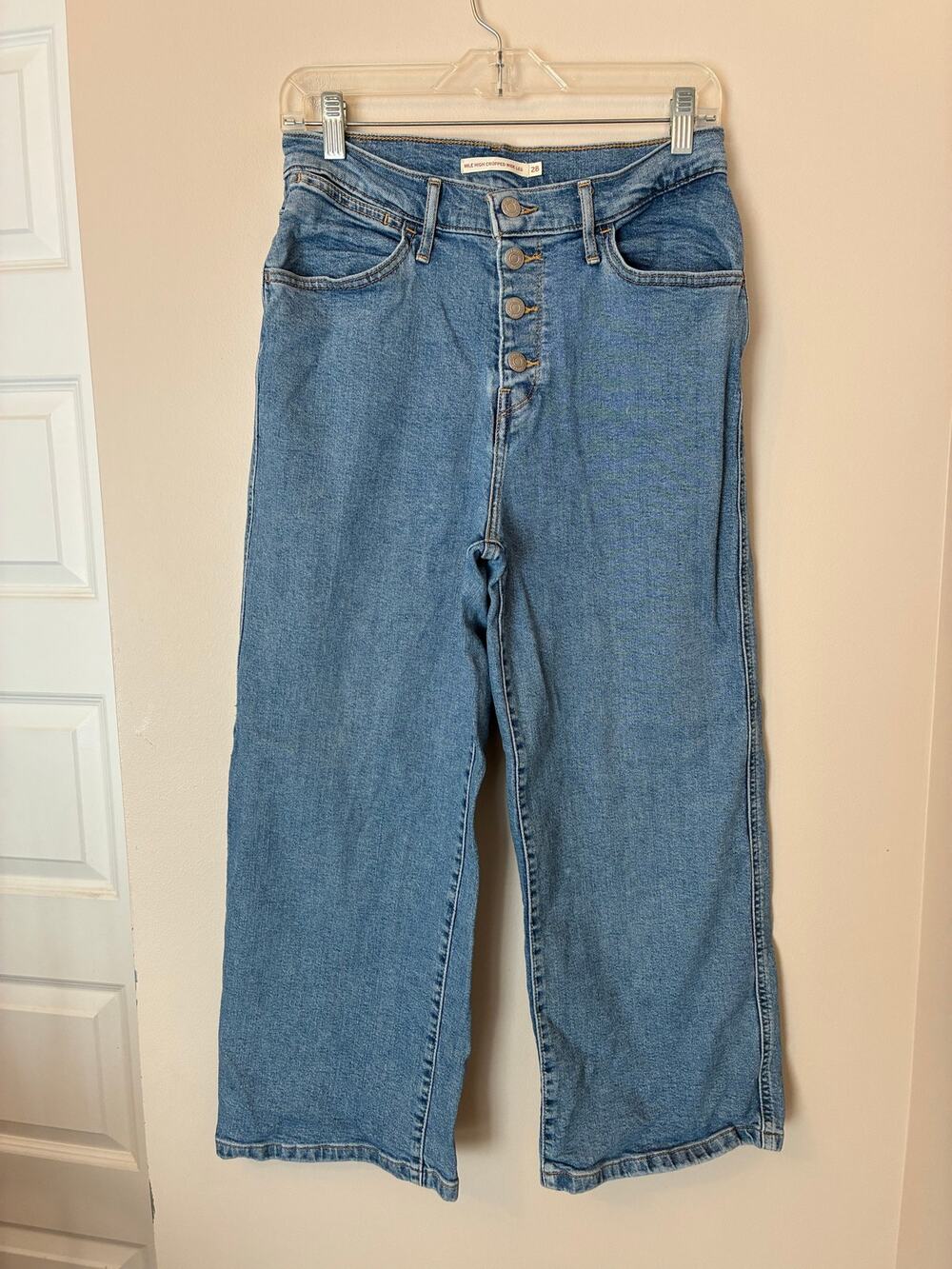 Levi’s Mile High Wide Leg Cropped Jeans Size 28